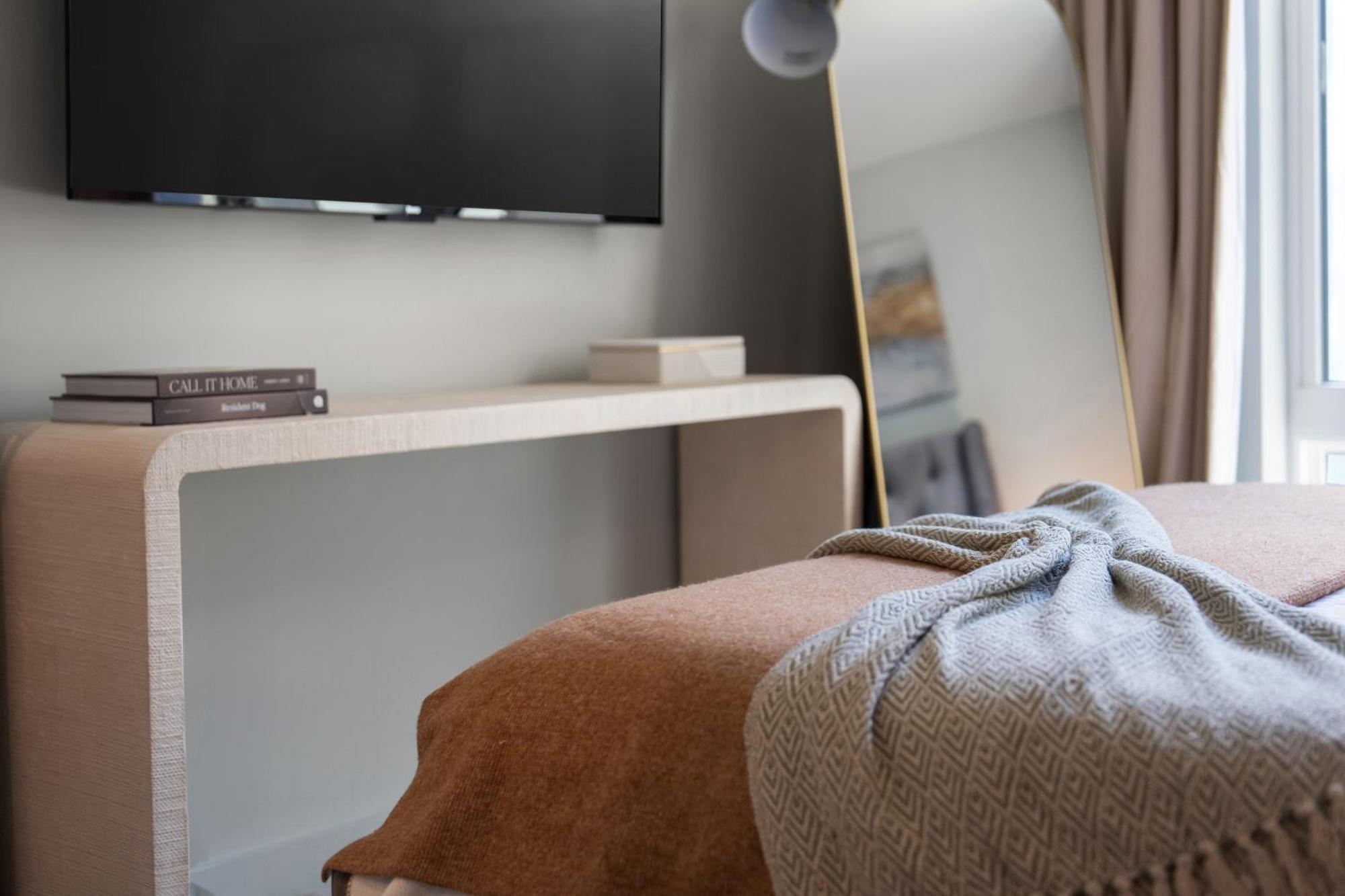 Luxury Apartments By Hyatus At The Asher Stamford Ngoại thất bức ảnh