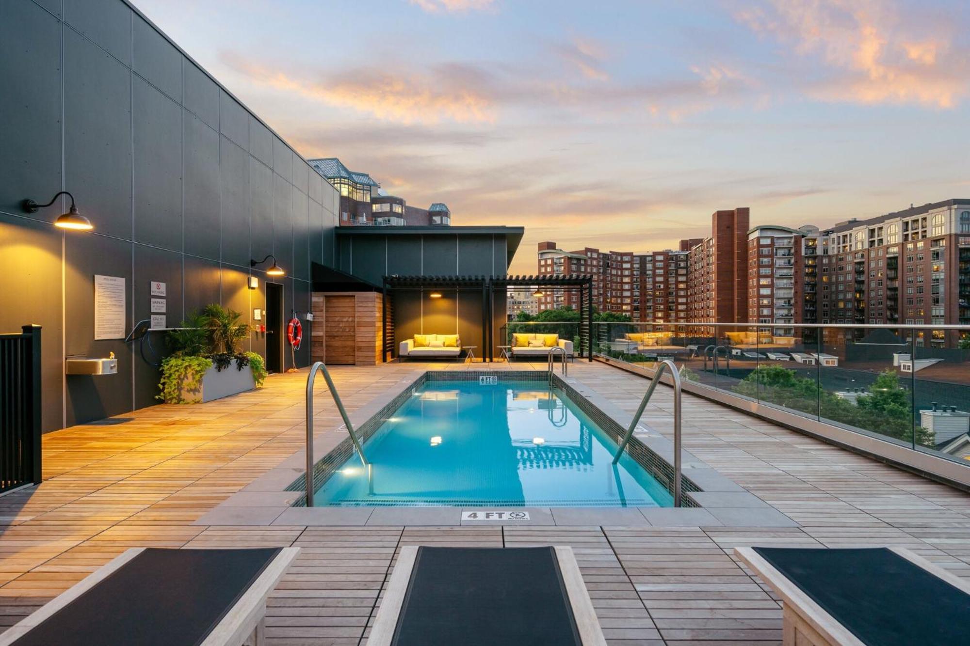 Luxury Apartments By Hyatus At The Asher Stamford Ngoại thất bức ảnh